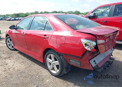 2012 Toyota Camry Se z USA, uszkodzony, nr VIN 4T1BF1FKXCU525842